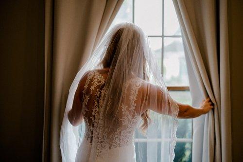 carousel-hero-element image-1